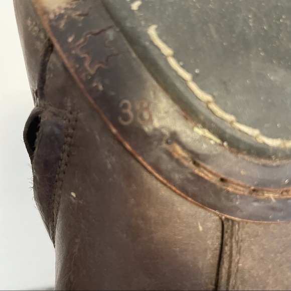 Roda all leather handmade bootie with asymmetrical shaft and cool cone heel - Picture 5 of 5